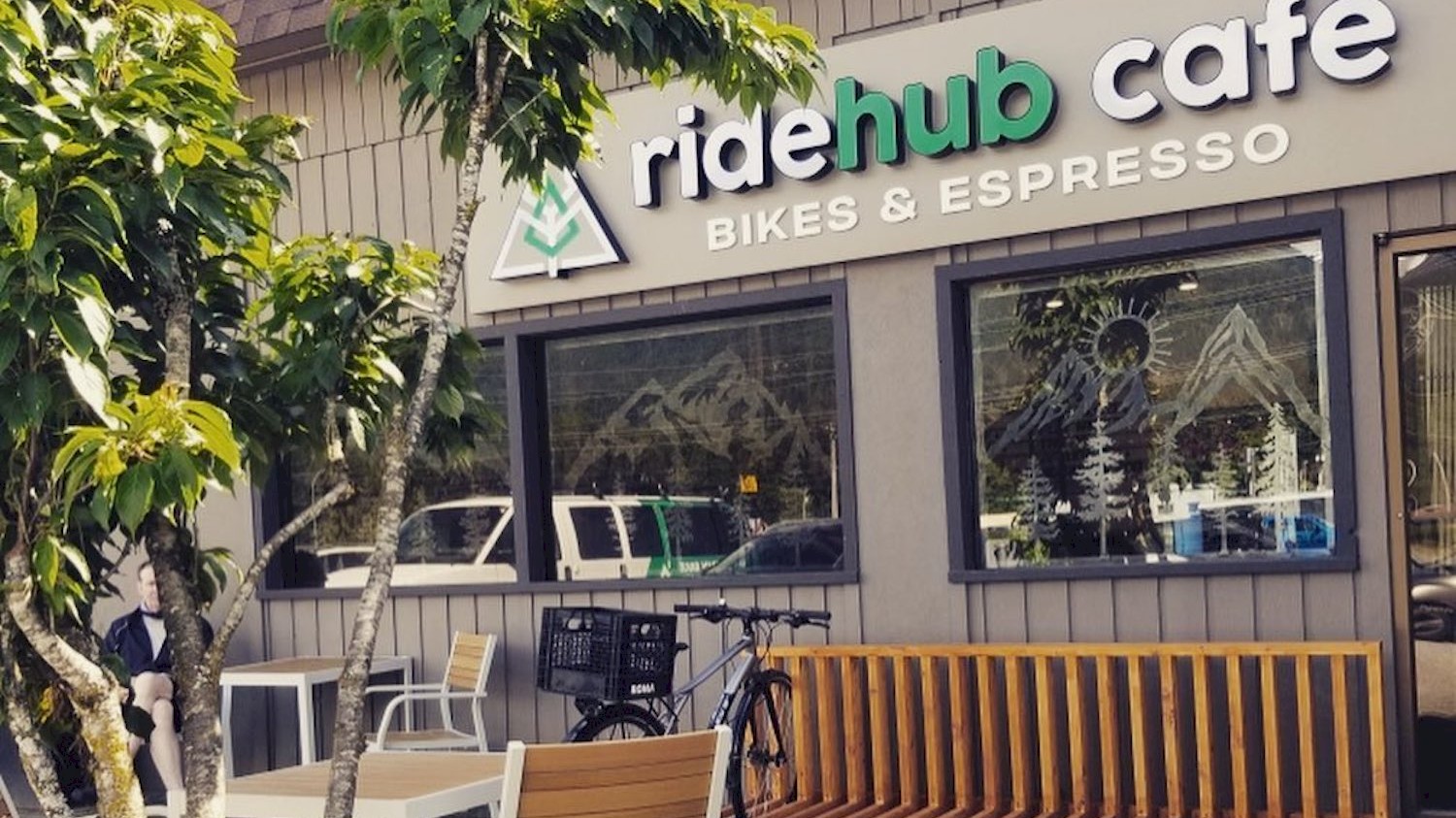 RideHub Cafe