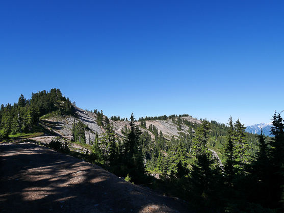 Friday Trail Feature - Hiking to Elfin Lakes Image