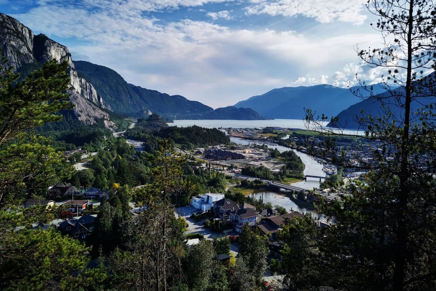 Squamish Smoke Bluffs