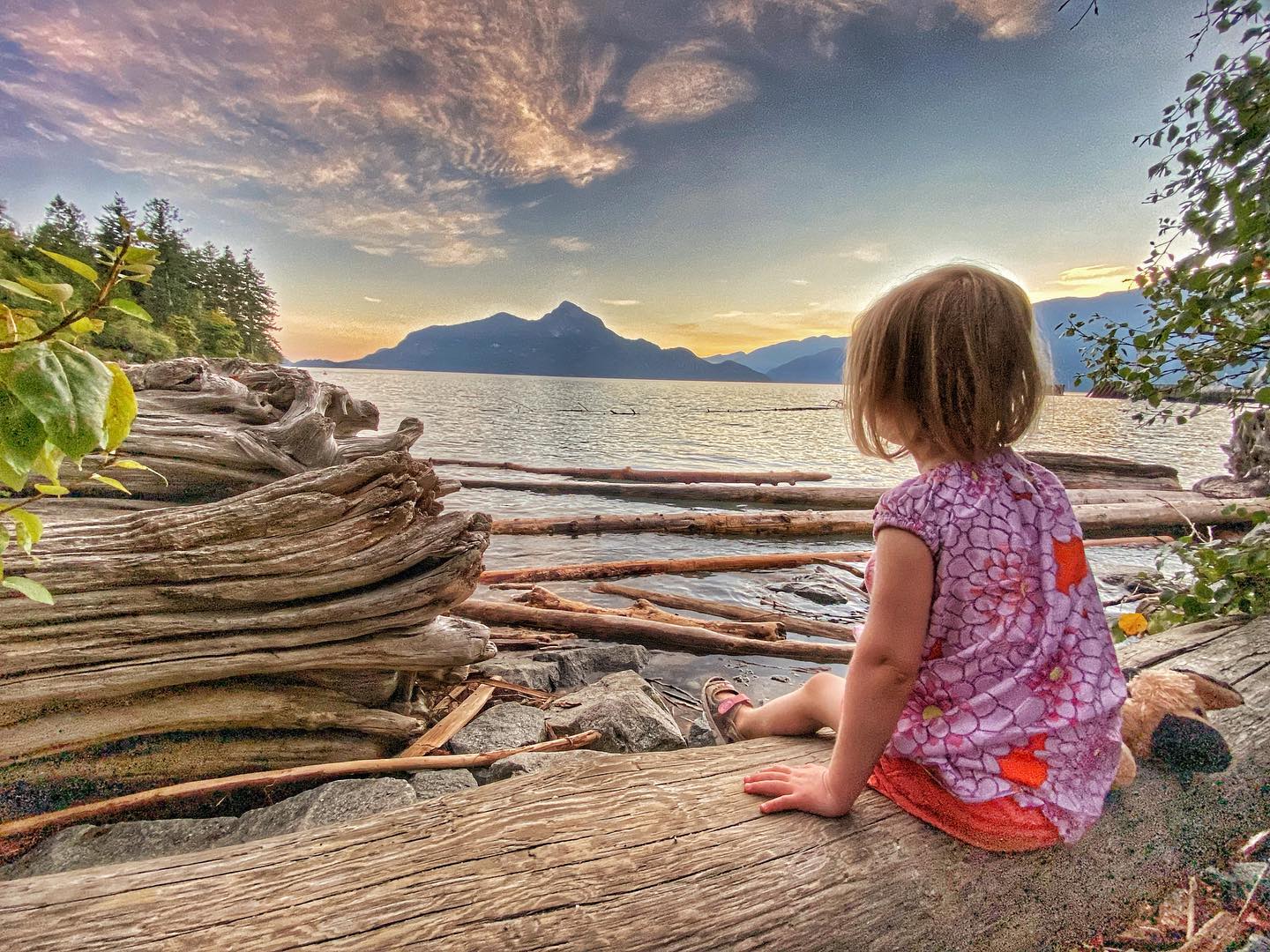 7 Epic Places to Watch The Sunset in Squamish Image