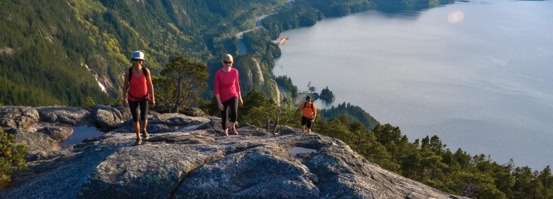 Hikers on Chief 2224x800