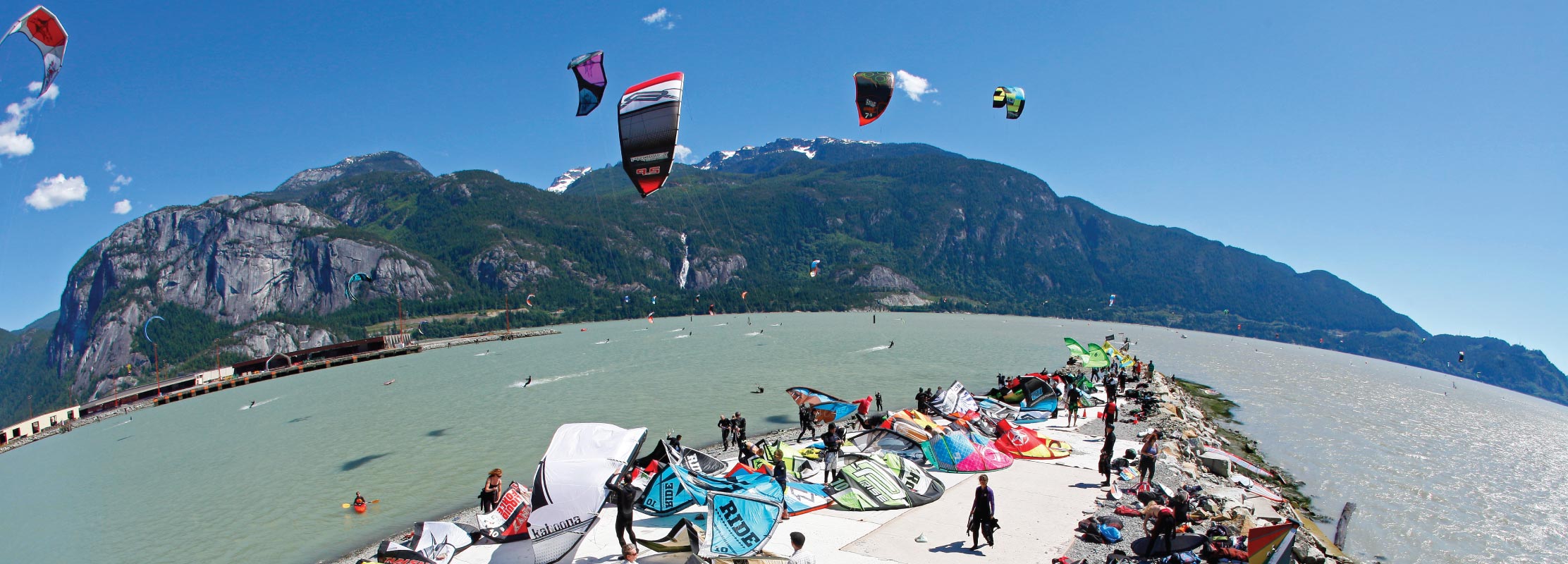 Kiteboarders at Squamish Spit 