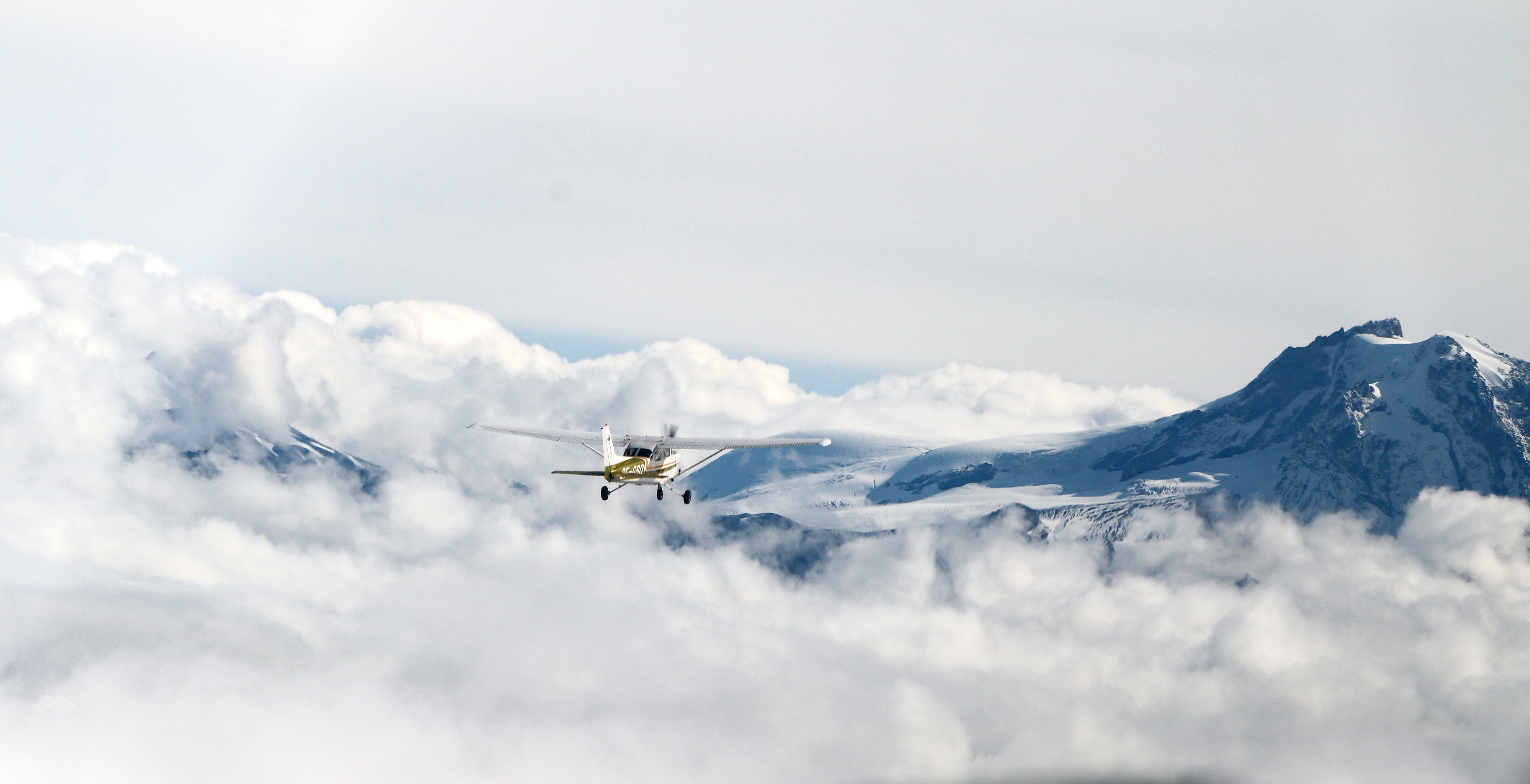 Flight seeing in Squamish BC with Sea to Sky Air