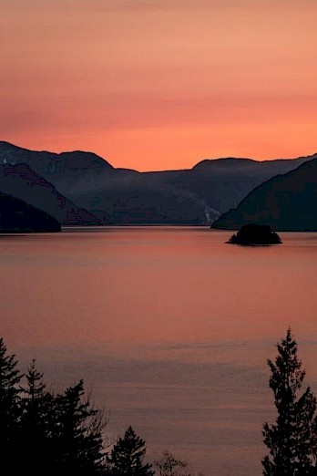 7 Epic Places to Watch The Sunset in Squamish