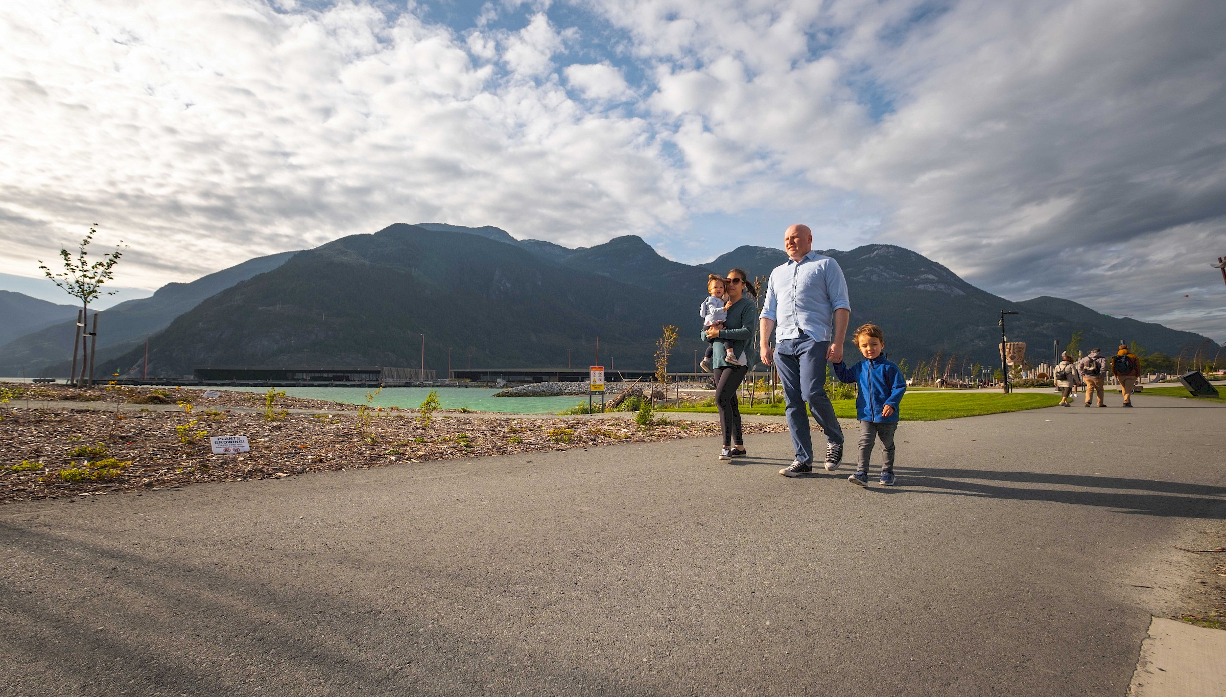 11 Squamish Activities You Can Do With Your Dad