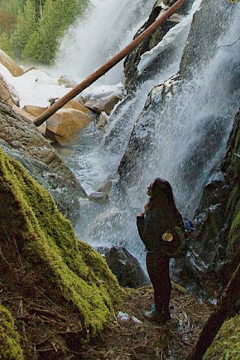 Hiking Crooked Falls