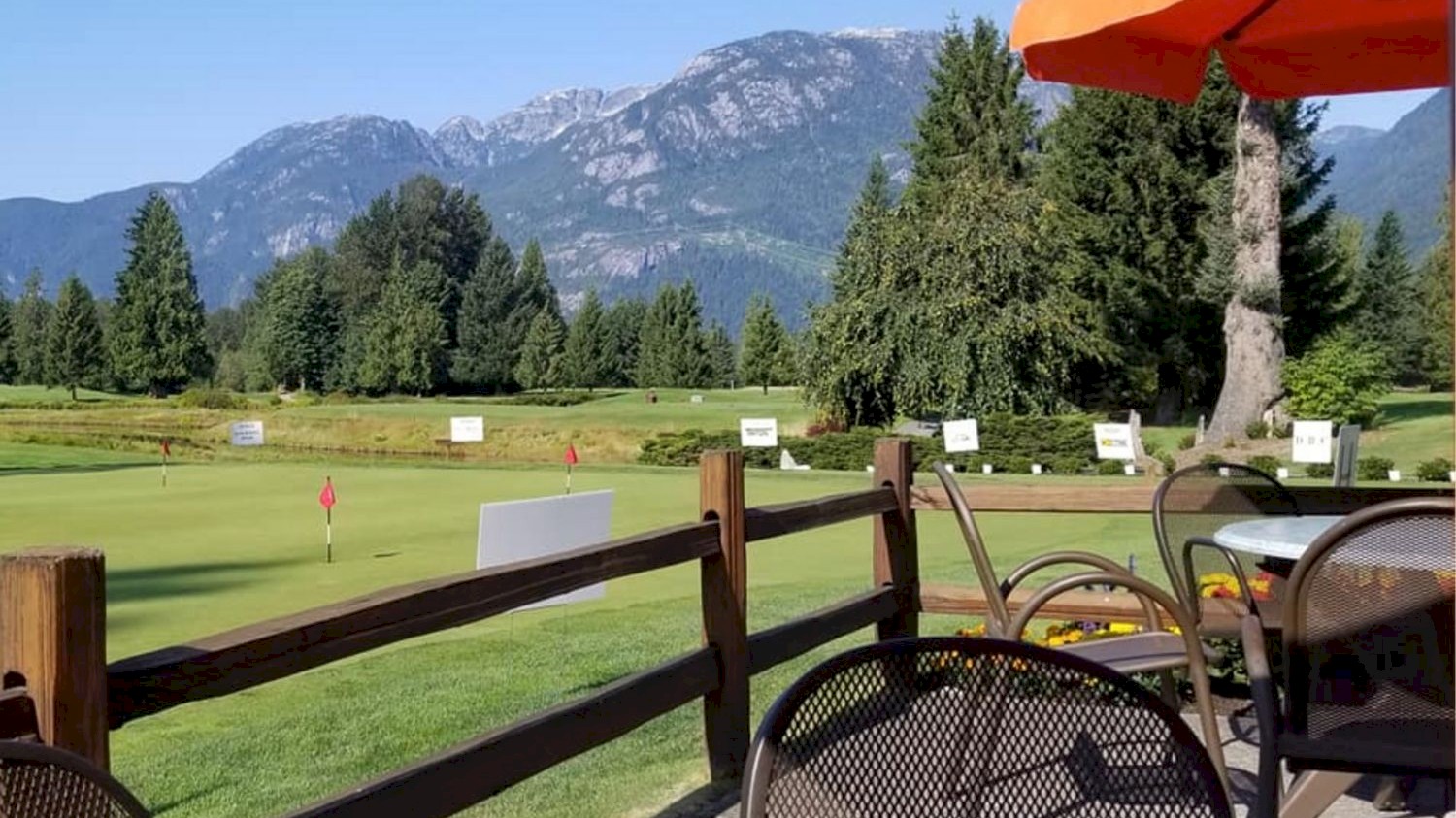 Squamish Valley Golf Clubhouse Slideshow Image