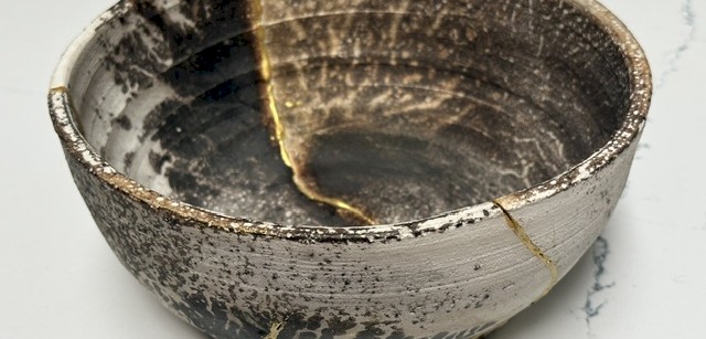 Faux Kintsugi Gathering