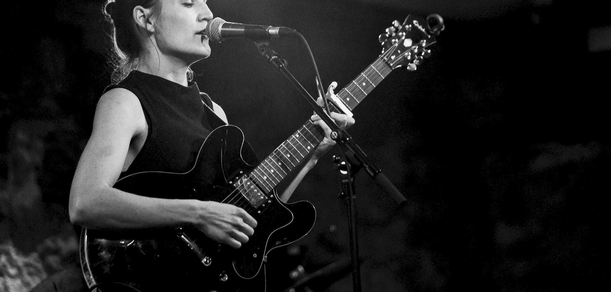 Georgia Lee Johnson With Thomas Hoeller Live at The Backyard